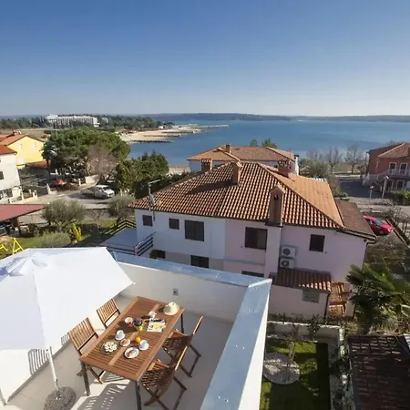 Vera Villa